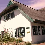 Kapitaenshaus By Interhome بيت للعطل *