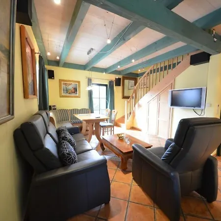 Holiday home Kapitaenshaus By Interhome